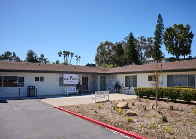 The front driveway and entrance of the Valle Vista facility